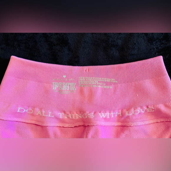 PINK Victoria's Secret - High Waisted Bubblegum Pink Shorts - Picture 3 of 4